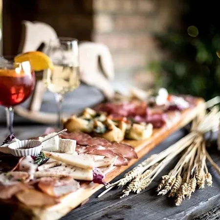 La Cavallina Azienda Agrituristica *